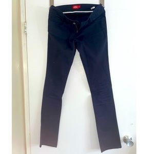 Dickie’s- Skinny leg pants